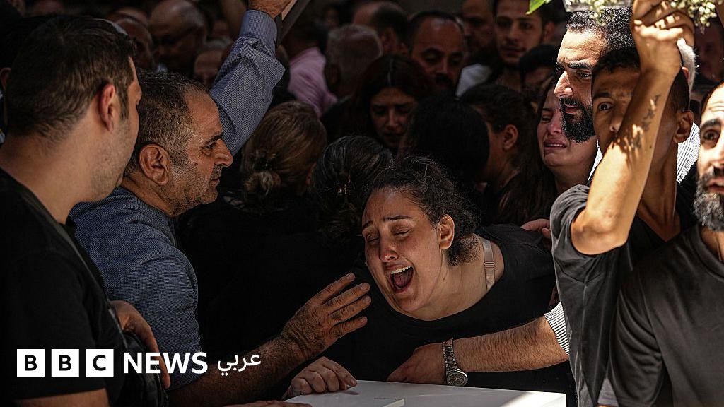 “لم-نعد-آمنين-هنا”-–-مسيحيون-في-سوريا-يخشون-على-مستقبلهم-بعد-تفجير-كنيسة-مار-إلياس